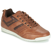 Umbro  HADER  men's Shoes (Trainers) in Brown